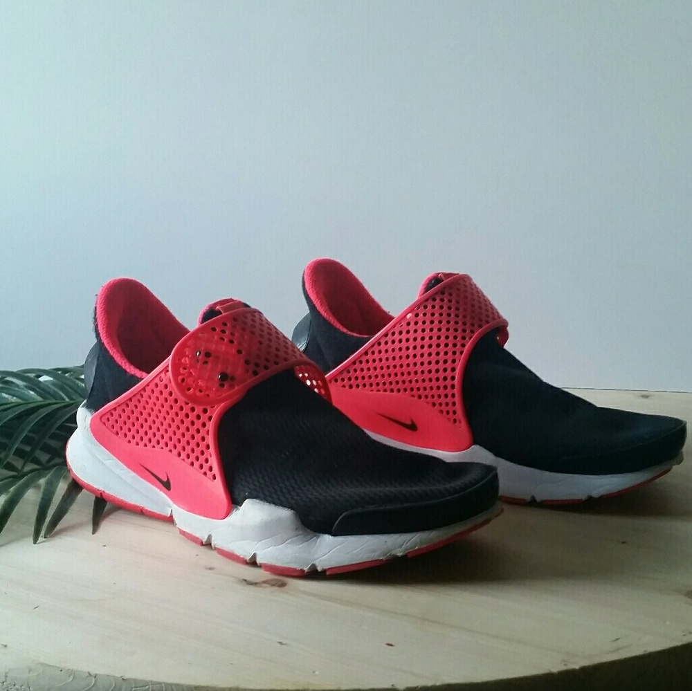 NIKE SOCK DART GS Running Shoes